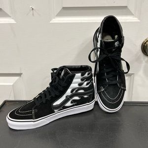 Vans black white flame high tops Men’s Size 6 Women’s Size 7.5